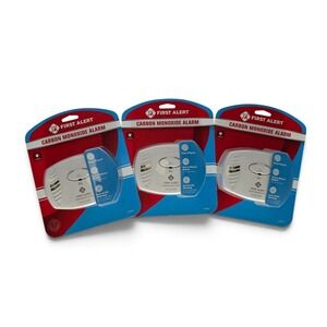 (3 Count) FIRST ALERT Plug-In Carbon Monoxide Detector, CO600 , White
